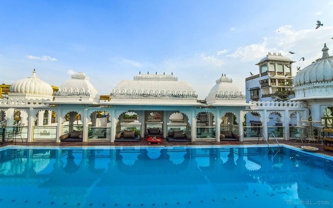 10 khach san co be boi san thuong dep nhat 5 - 10 khách sạn có bể bơi sân thượng đẹp nhất