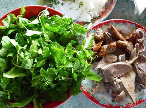 top 10 mon an noi tieng khong nen bo qua khi du lich phan thiet 1 - Top 10 món ăn nổi tiếng không nên bỏ qua khi du lịch Phan Thiết